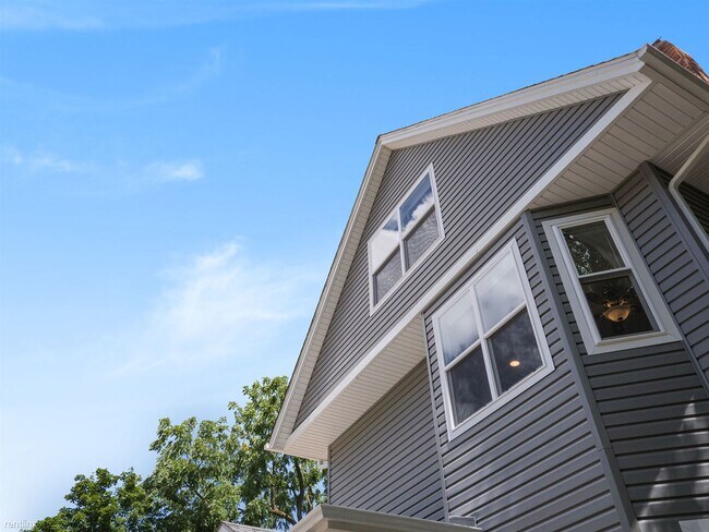 Foto del edificio - 2 br, 2 bath House - 1307 S State St Unit #2