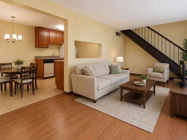 Building Photo - 304 Creekside Dr