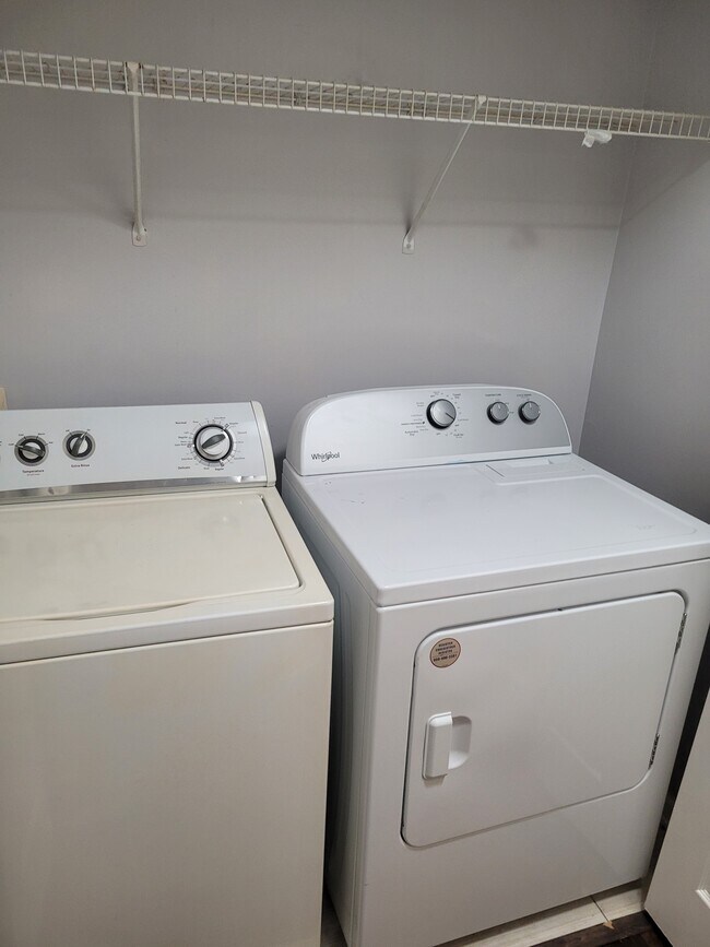 Foto del edificio - 16 Morrisday Ln