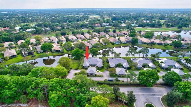 Foto del edificio - 7334 Pine Creek Way