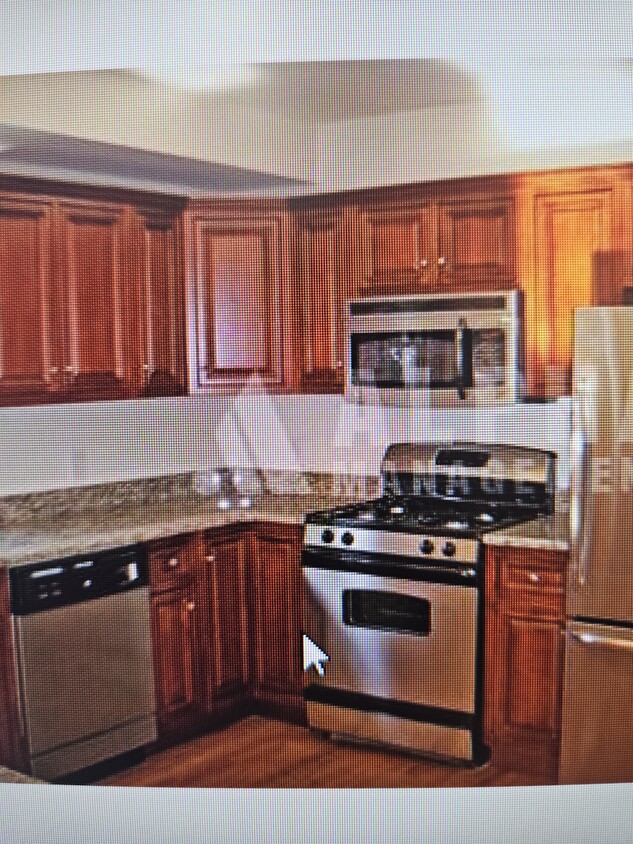 Primary Photo - 112 Allston St