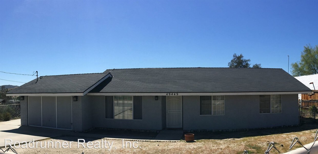 Primary Photo - 3 br, 2 bath House - 49449 Mojave Dr.