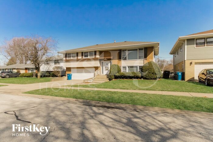 Primary Photo - 744 E 167th Pl