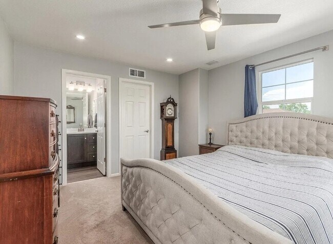 Foto del edificio - 13653 Lilac St