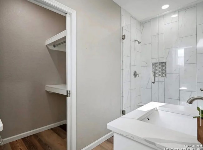 Foto del edificio - 1006 Center St