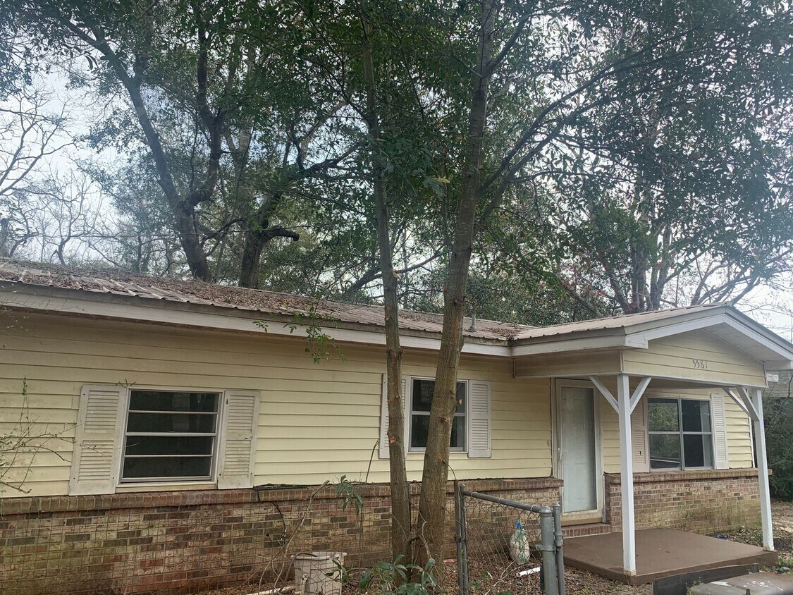Primary Photo - 5581 Fleming Dr