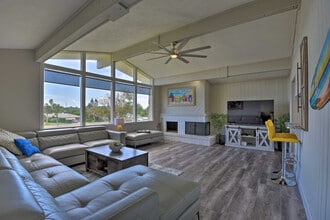 Building Photo - 726 Alden Dr