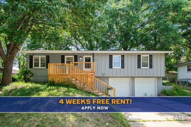 Building Photo - 625 NW Kay Dr