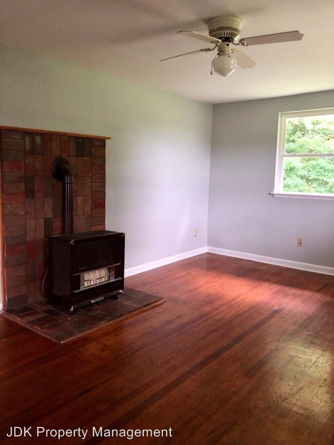Building Photo - 1 br, 1 bath House - 2817 Lynch Store Rd
