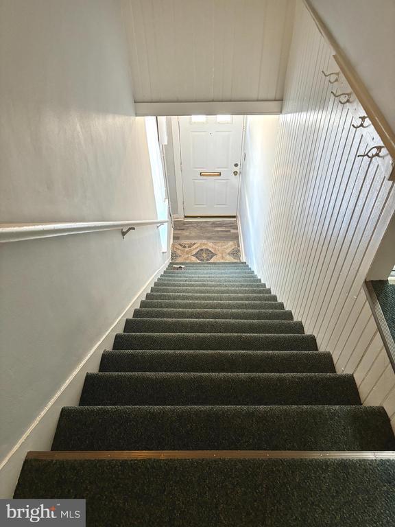 Foto del edificio - 102 N Lawrence St