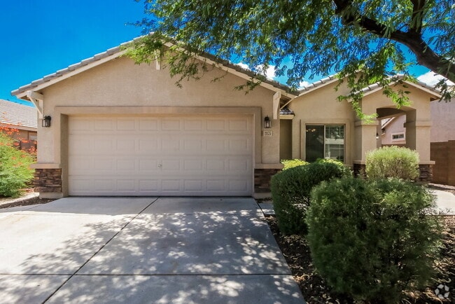 Building Photo - 2175 W Goldmine Mountain Dr