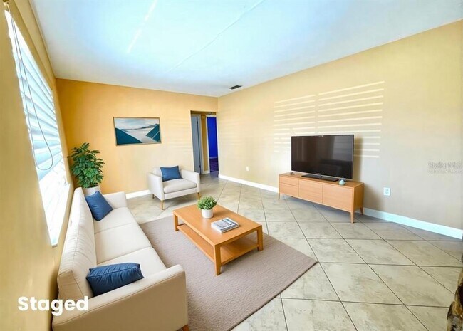 Building Photo - 6067 43rd Terrace N