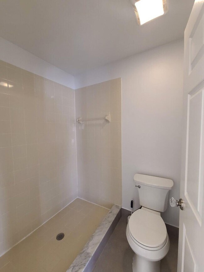 Foto del edificio - 3190 Leewood Terrace