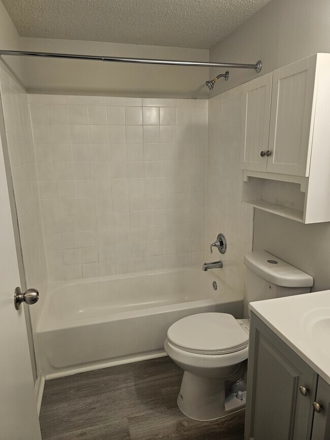 Building Photo - 13524 Bentley Cir