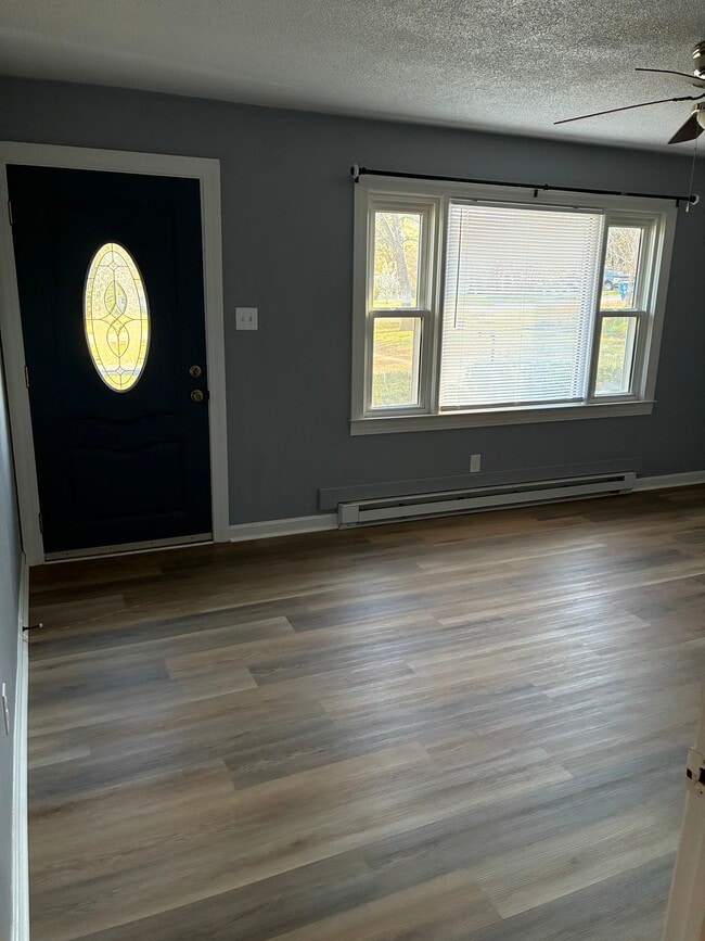 Building Photo - 129 Vinson Rd