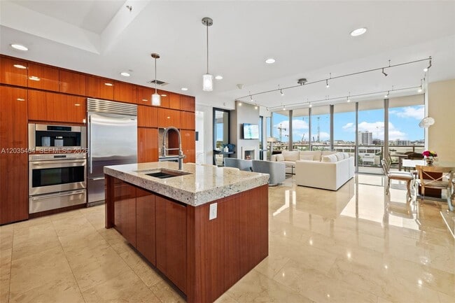 Building Photo - 9705 Collins Ave