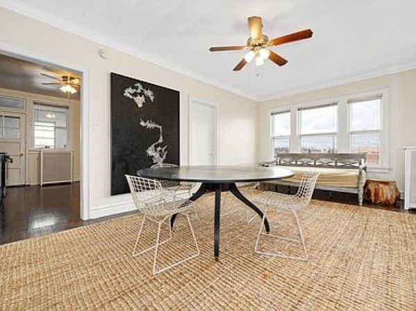 Foto del edificio - 3615 N Sawyer Ave