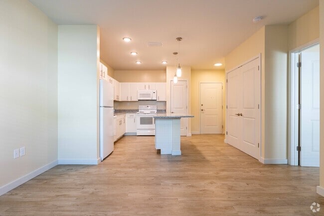 1BR,1BA - 662SF - Pablo Hamlet- 62+ Community
