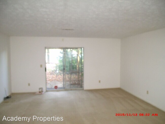 2 br, 1.5 bath House - 305 Quincy Avenue photo'
