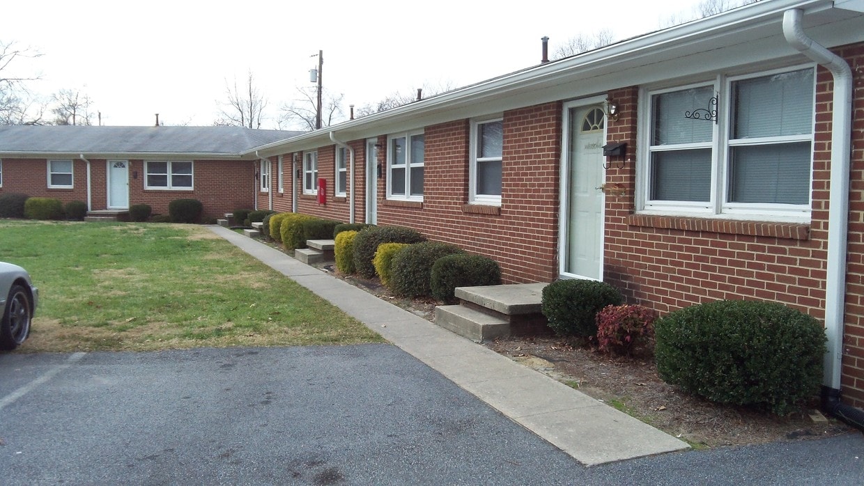 Primary Photo - 1806 Willora St