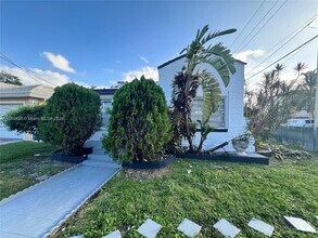 Building Photo - 1298 NW 55th St