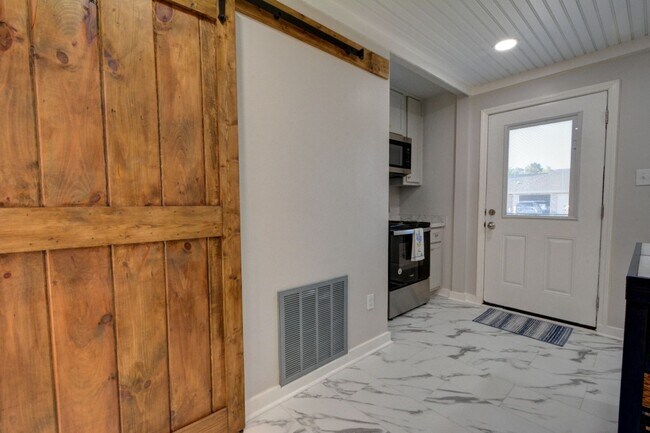 Foto del edificio - 23950 Coats Rd