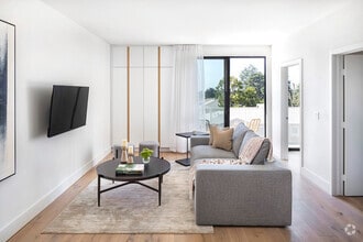 Building Photo - Beverly by Category
