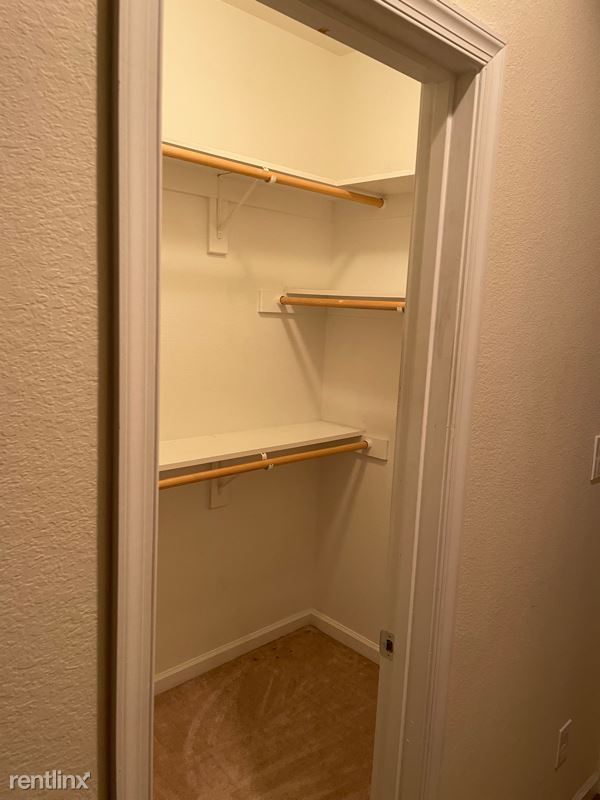 Foto del edificio - 1 br, 1.5 bath Condo - 815 Muth Ln