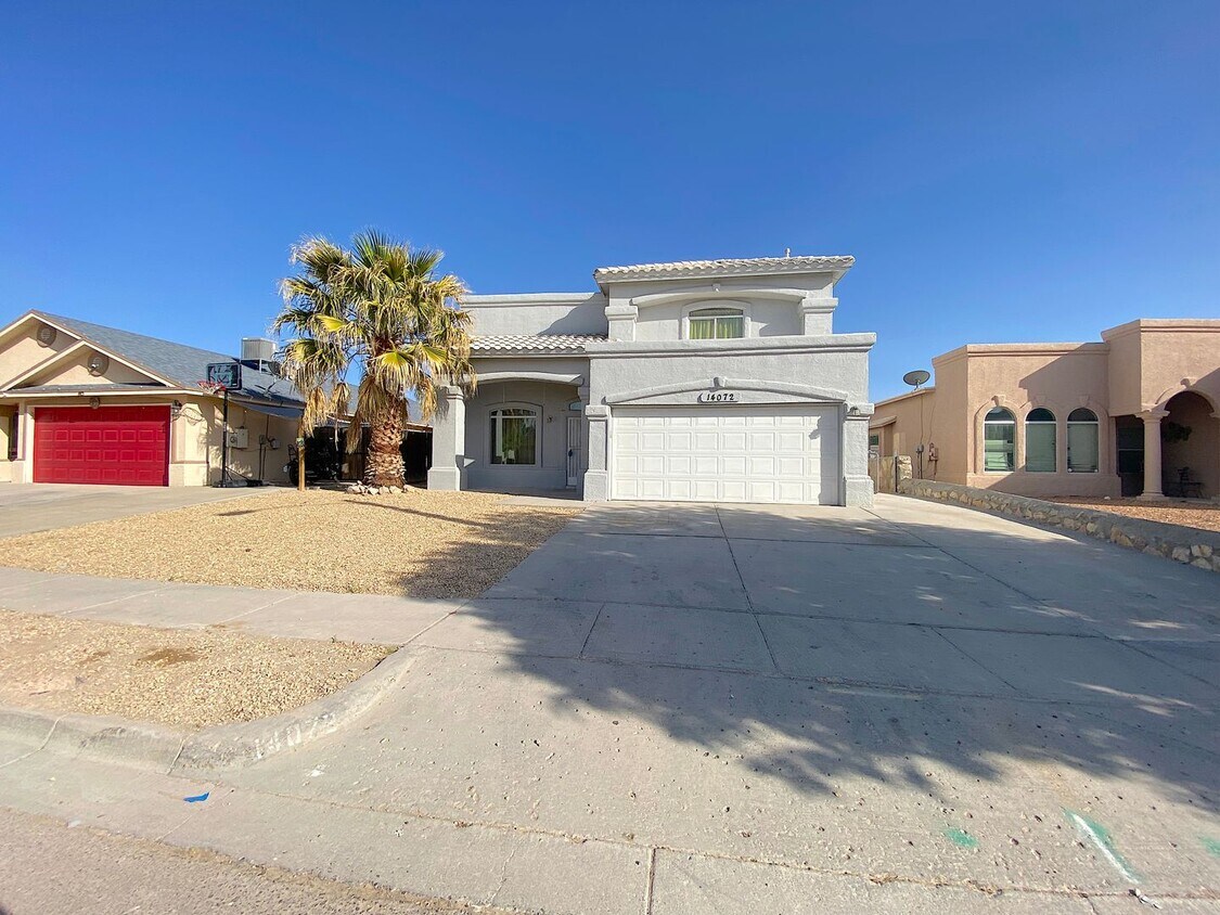 Foto principal - East El Paso 4 bed Refirg A/C