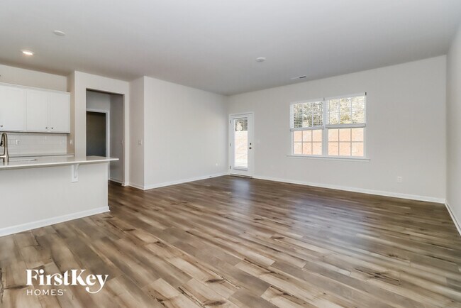 Building Photo - 132 White Apple Wy