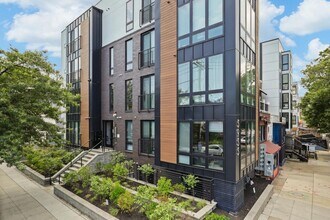 Building Photo - 3933 14th St NW