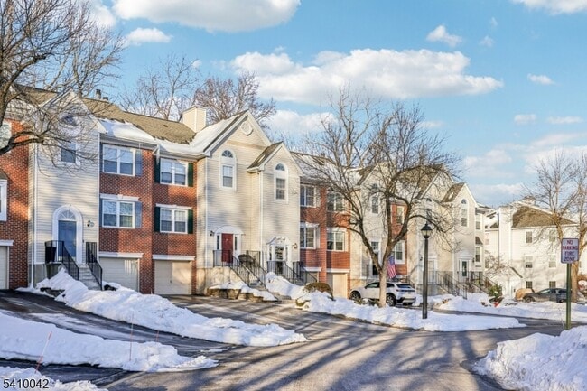 Foto del edificio - 1075 Ash Dr