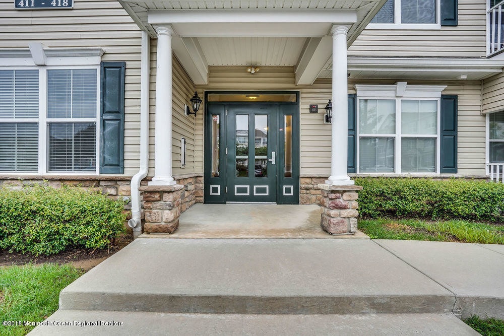 421 Sloan Ct, Matawan, NJ 07747 Condo for Rent in Matawan, NJ