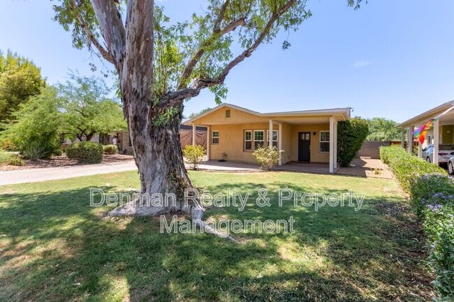 Building Photo - 1513 E Earll Dr