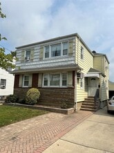 Building Photo - 17 Hazel Pl