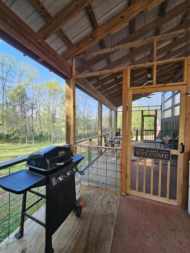 Building Photo - 426 Verner Mill Rd