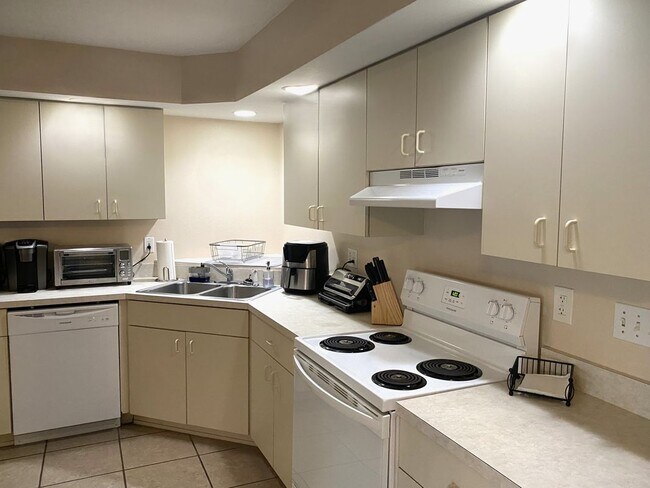 Foto del edificio - 177 Sunnyside Dr