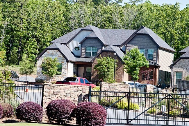 Building Photo - 30 Ayla Dr