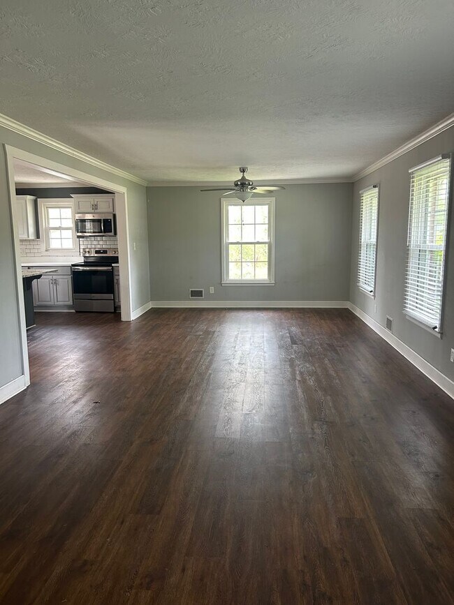 Foto del edificio - Lovely 3 Bedroom home