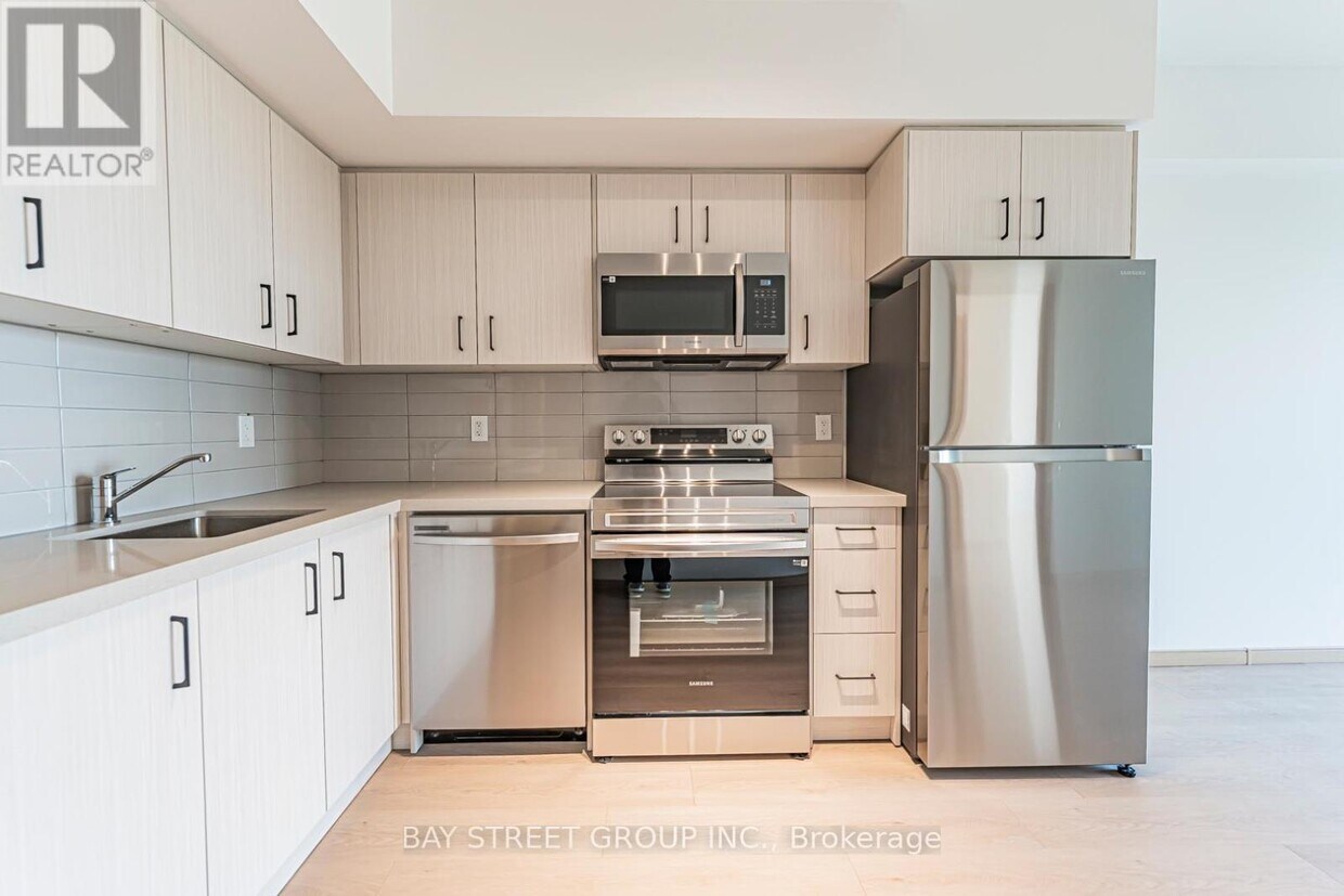 Photo principale - 3421 Sheppard Ave E