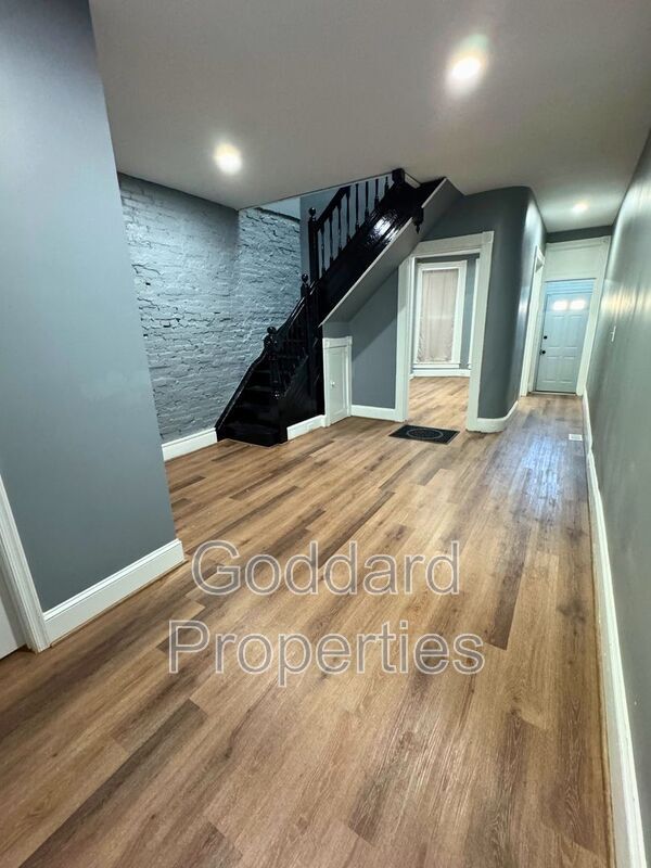 Foto del edificio - 1313 E North Ave