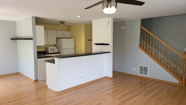 Foto del edificio - 580 Wedgewood Cir