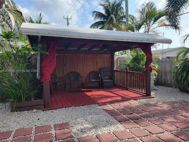 Foto del edificio - 2560 NE 8th Terrace