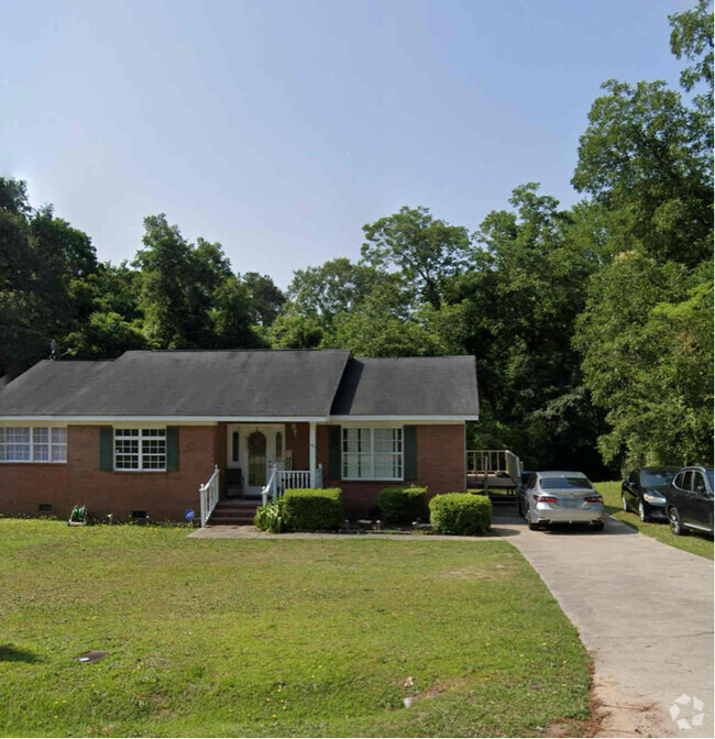 Building Photo - 2575 Recreation Rd