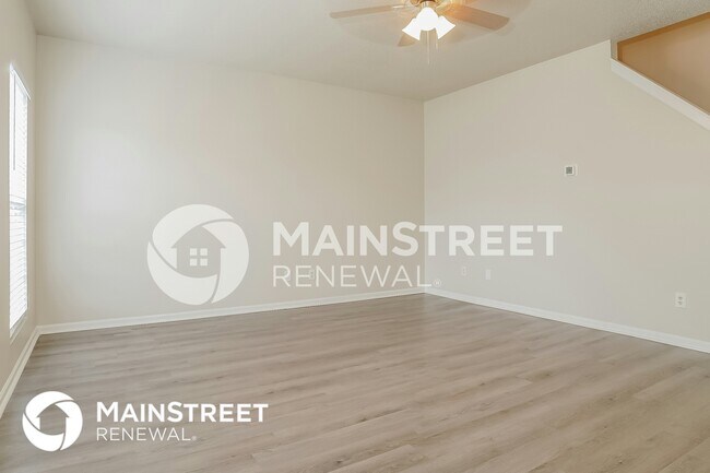 Foto del edificio - 361 Stone Meadow Dr