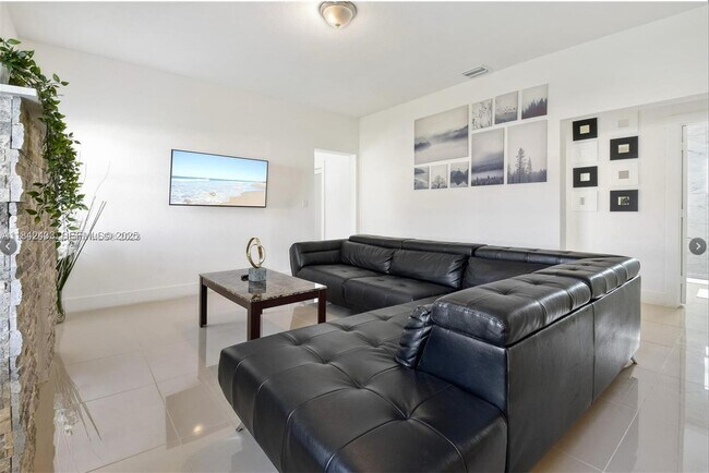 Foto del edificio - 4508 NW 1st Ave