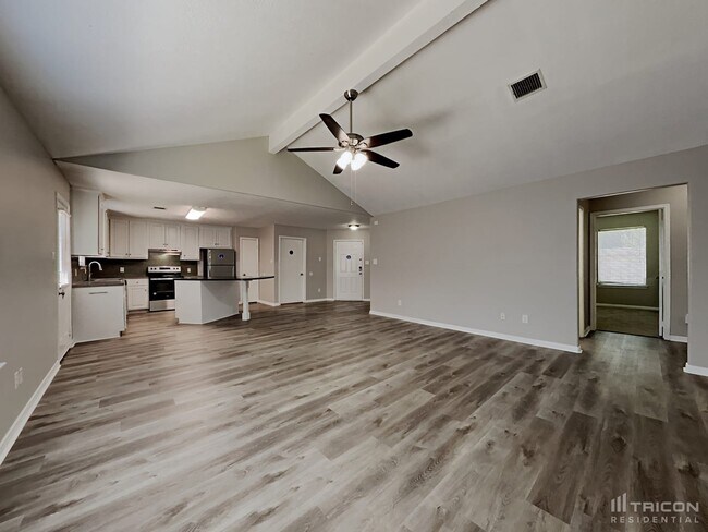 Foto del edificio - 16333 Sun View Ln