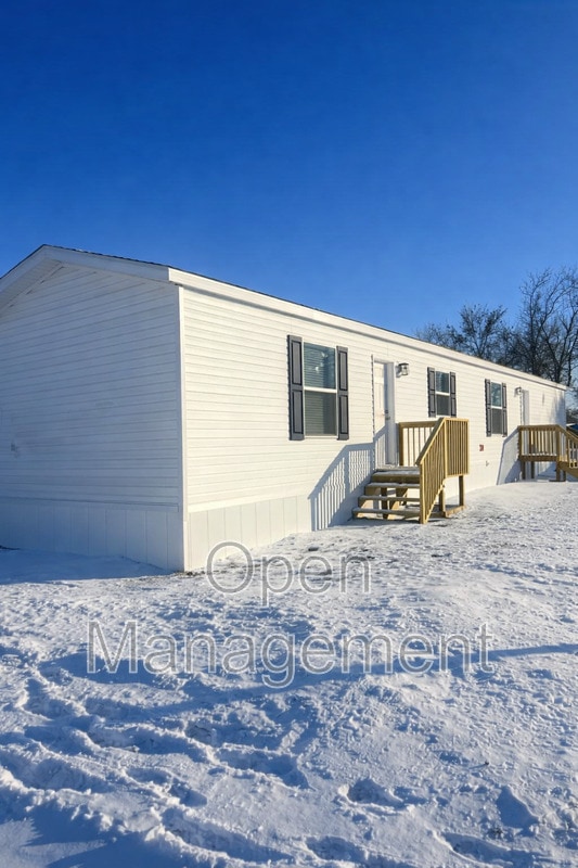 Building Photo - 825 1st Ave E