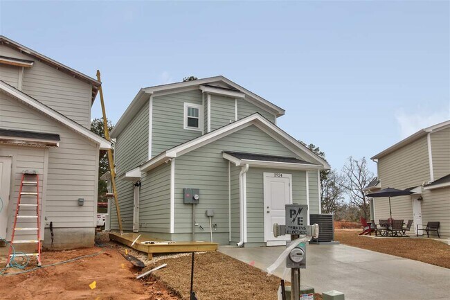 Building Photo - 2884 Blue Blossom Trail
