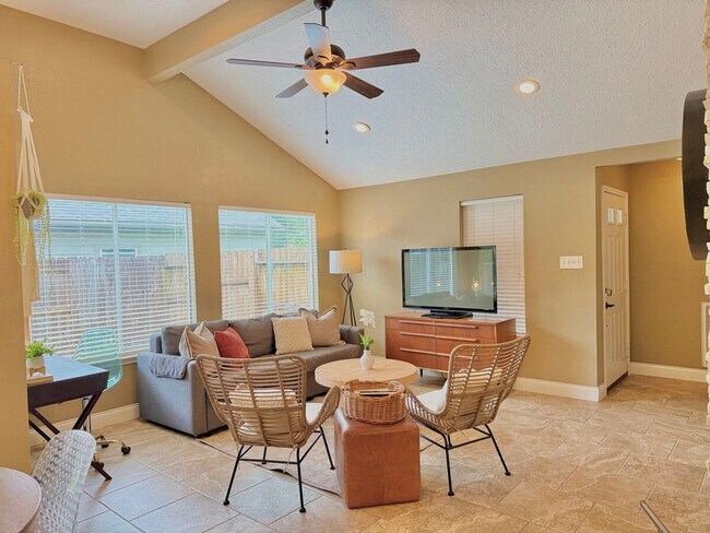 Building Photo - 20538 Blue Beech Dr